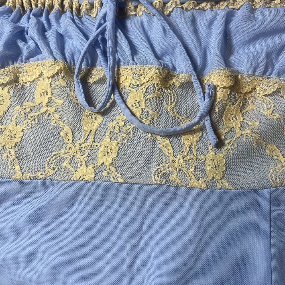 Elegant Lace Trim Sleepwear in Blue and Cream